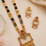 Noor Mahal Pearl Pendant Set
