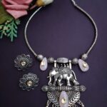 Elephant Motif Necklace Set